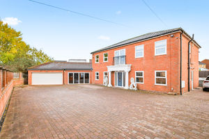 Photo 27- click for photo gallery